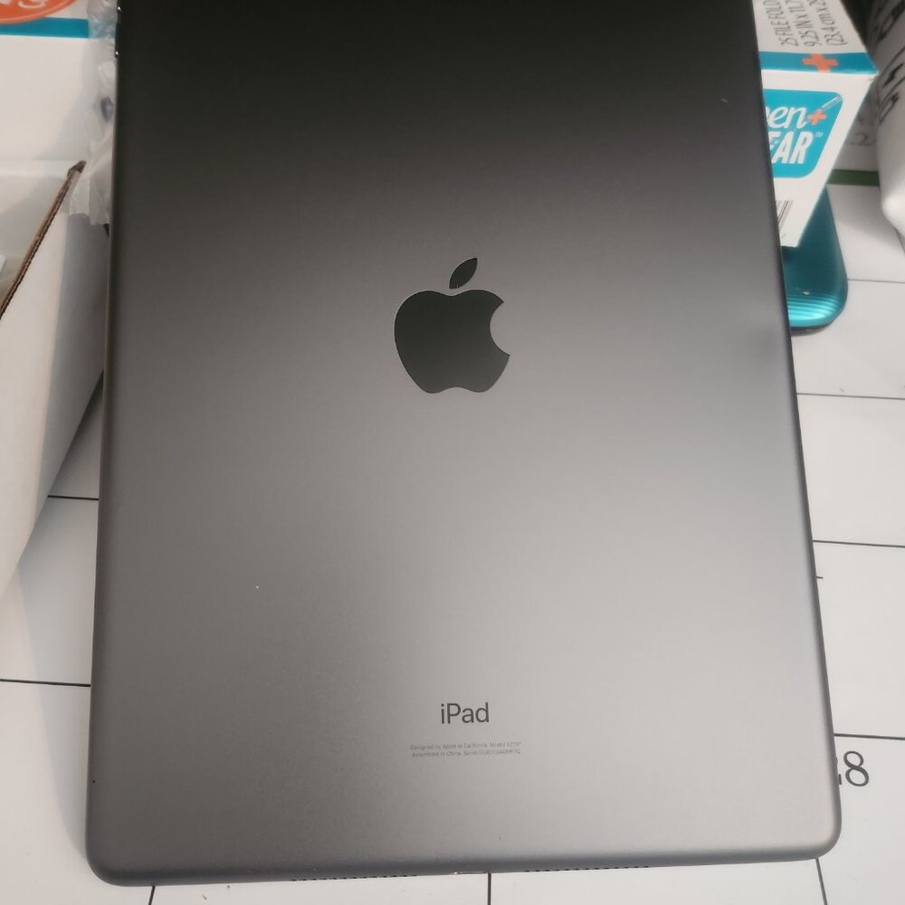 Ipad Pro 9.7  128 GB - Picture 3 of 4
